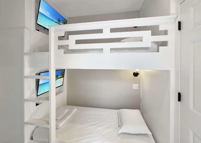 Holiday home Pass Time - Beachfront For 24