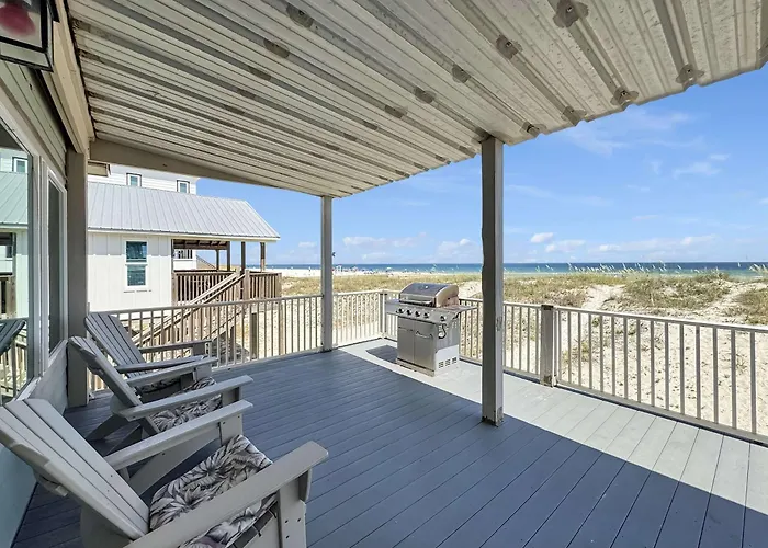 Pass Time - Beachfront For 24 Holiday home