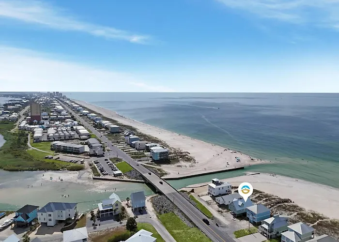 Pass Time - Beachfront For 24 Holiday home
