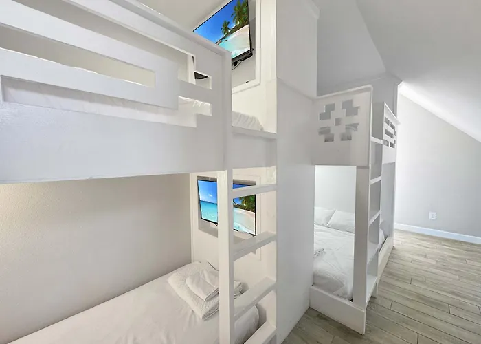 Holiday home Pass Time - Beachfront For 24